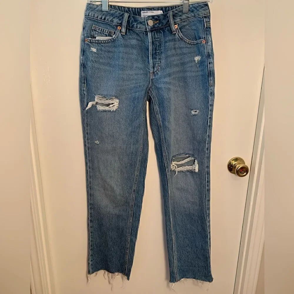 Garage denim EUC ex-boyfriend distressed straight leg frayed hem jeans Size 0